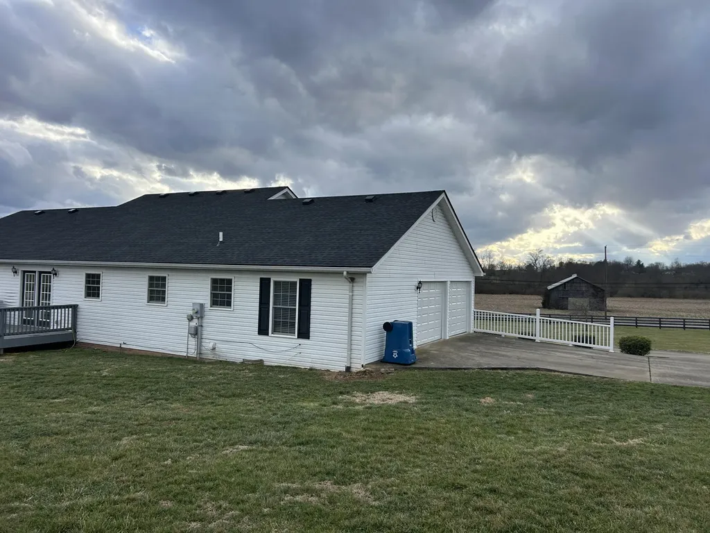 104 Stewart Street Perryville KY 40468