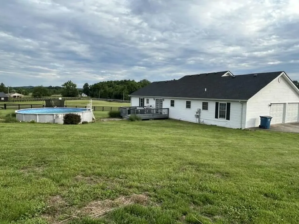 104 Stewart Street Perryville KY 40468