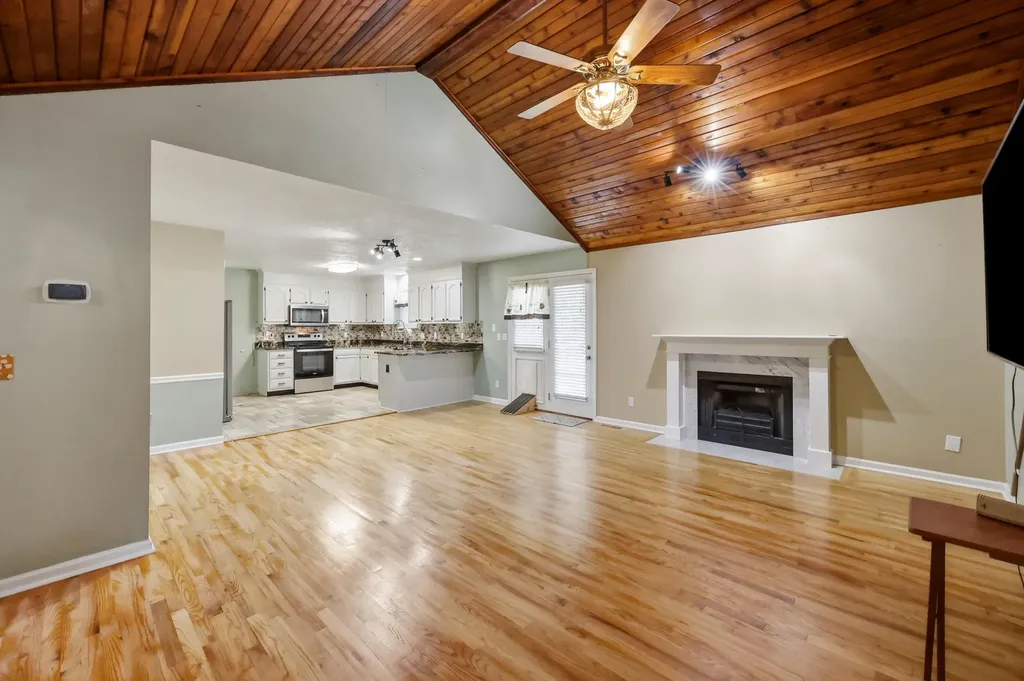 124 Devin Drive Georgetown KY 40324