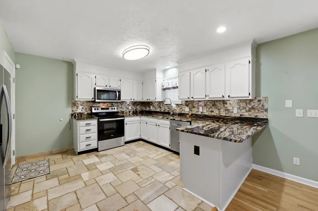 124 Devin Drive Georgetown KY 40324
