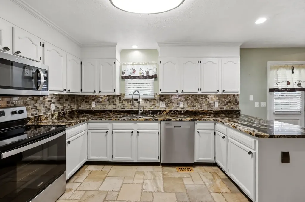 124 Devin Drive Georgetown KY 40324