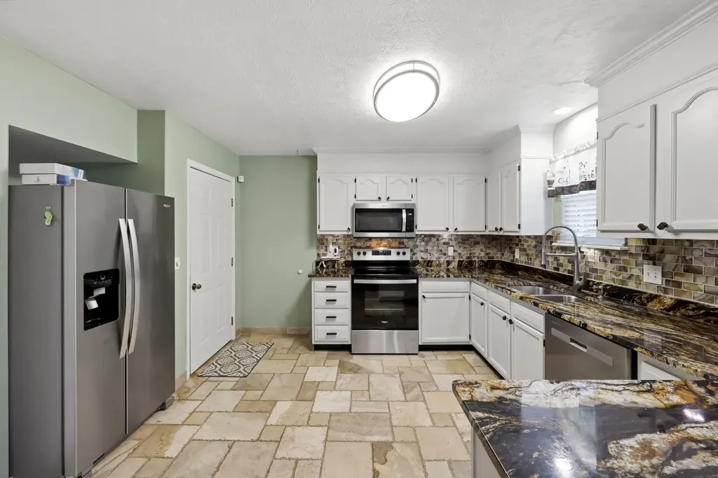 124 Devin Drive Georgetown KY 40324