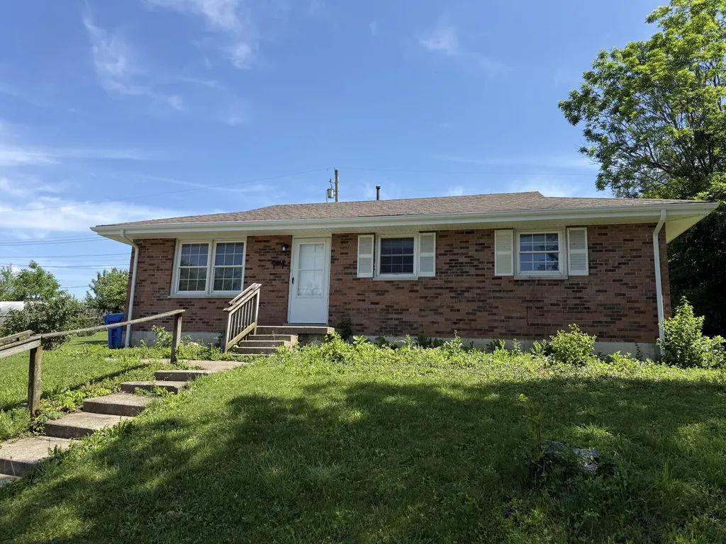 1333 Ox Hill Drive Lexington KY 40517