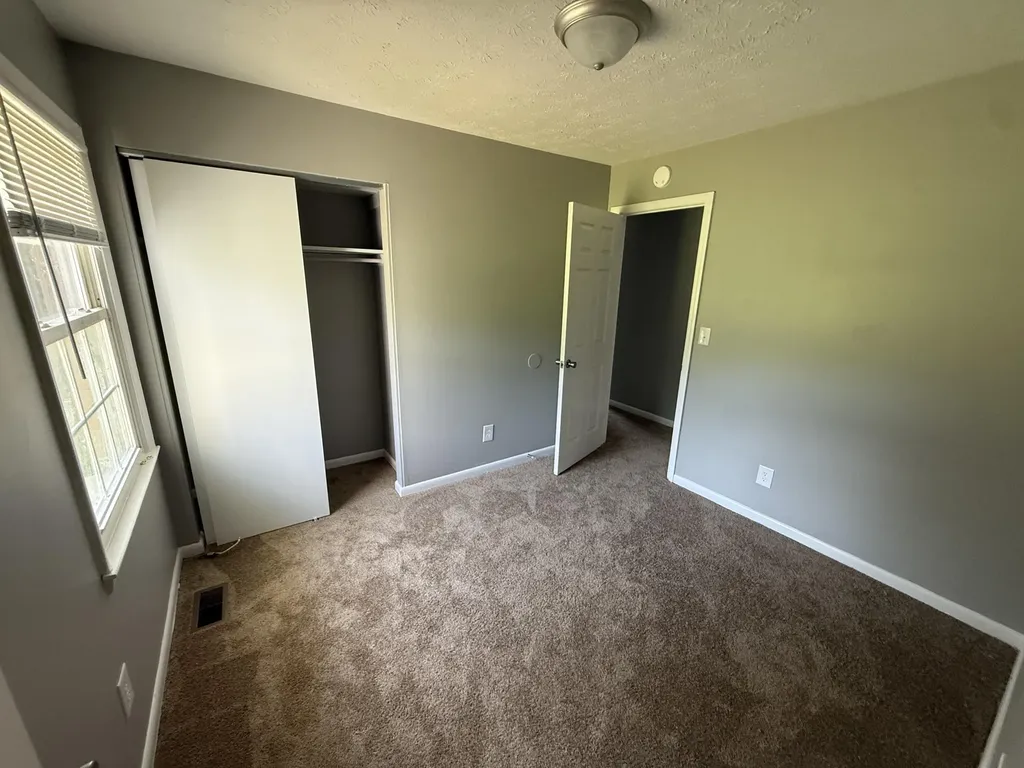 1333 Ox Hill Drive Lexington KY 40517