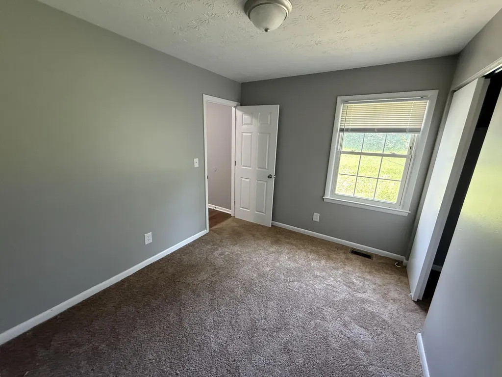 1333 Ox Hill Drive Lexington KY 40517