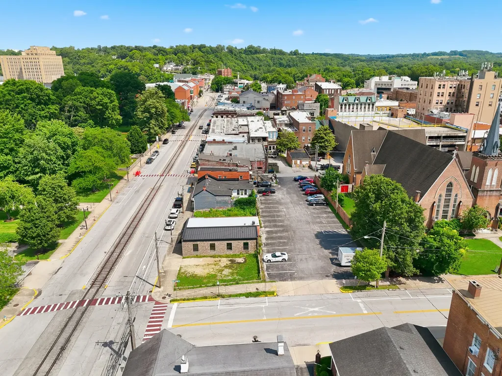 335-337 W Broadway Street Frankfort KY 40601