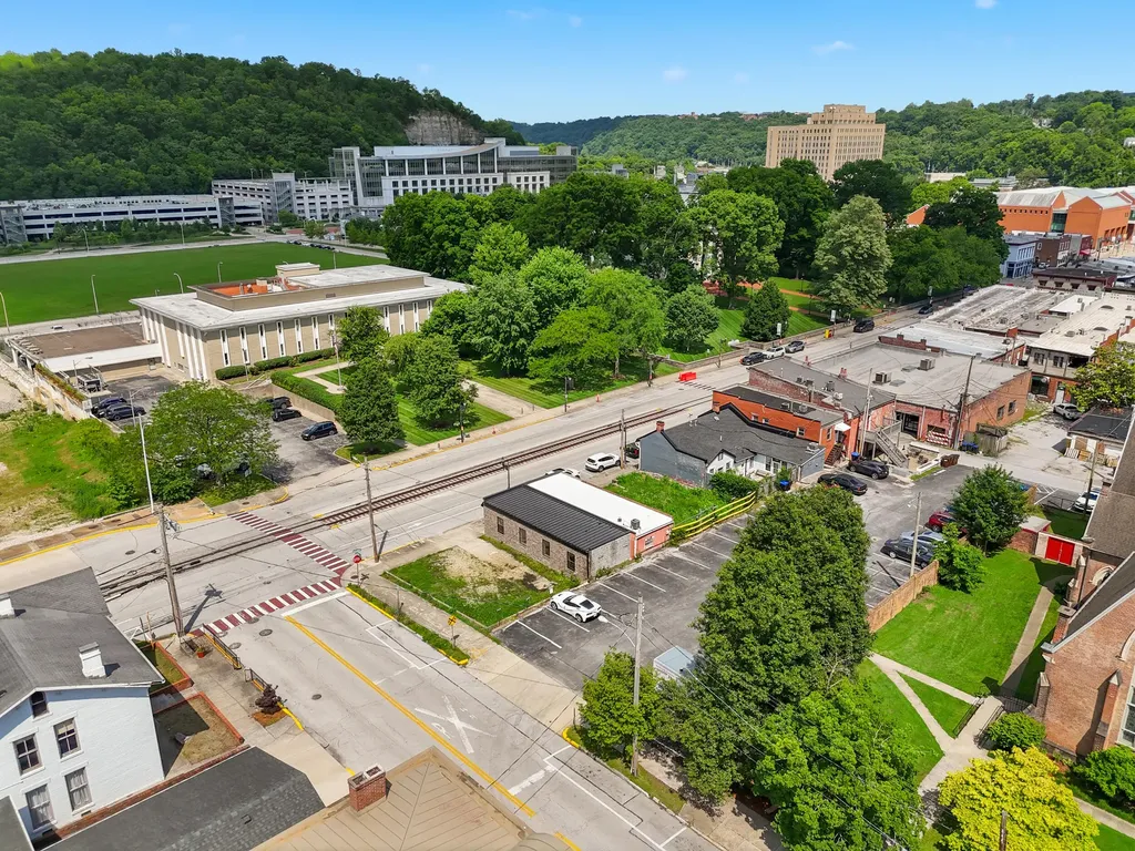 335-337 W Broadway Street Frankfort KY 40601