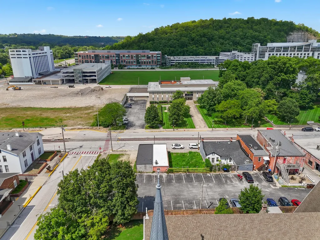 335-337 W Broadway Street Frankfort KY 40601