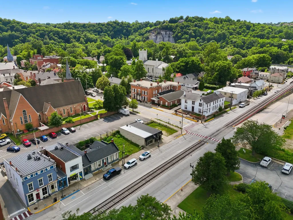 335-337 W Broadway Street Frankfort KY 40601
