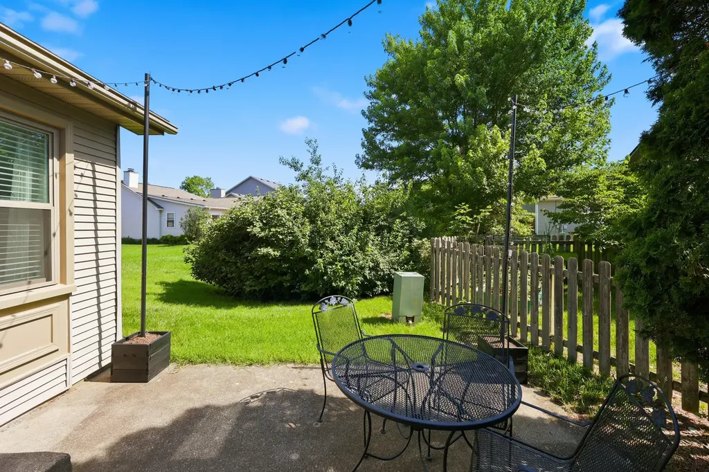 2045 Glade Lane Lexington KY 40513