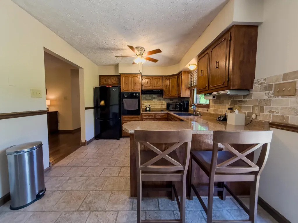 2774 Sasser Road London KY 40744