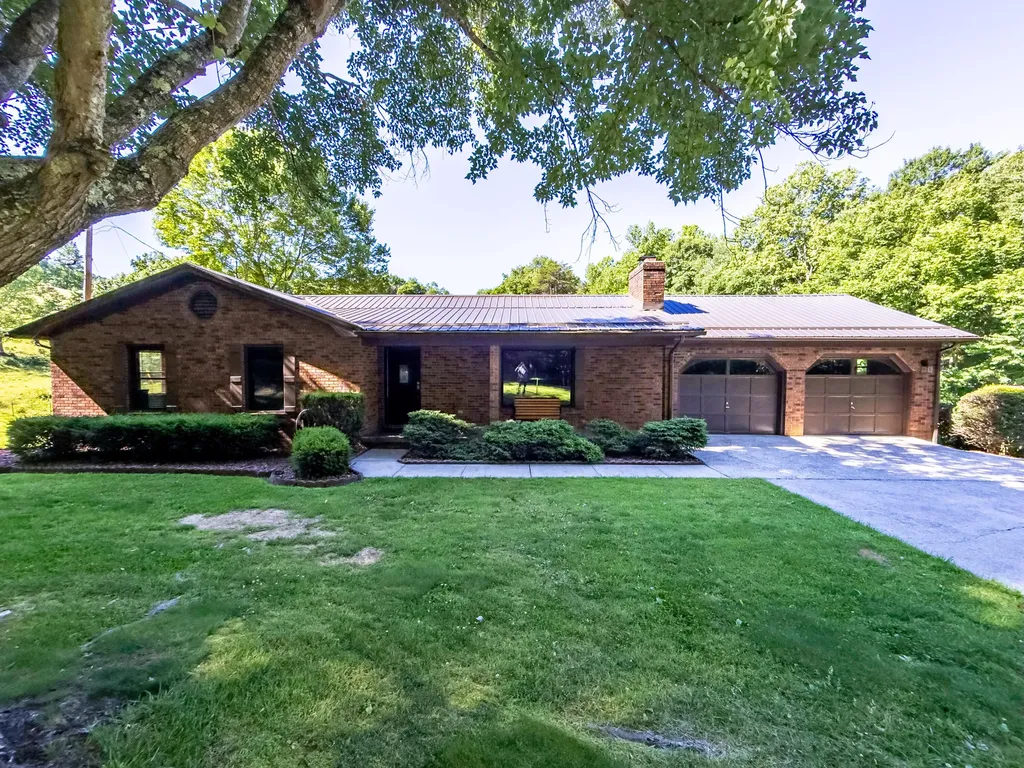 2774 Sasser Road London KY 40744