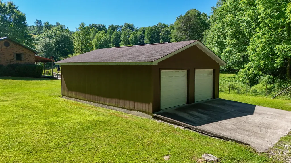 2774 Sasser Road London KY 40744