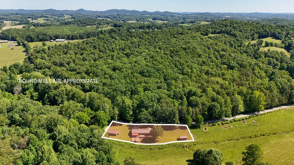 2774 Sasser Road London KY 40744