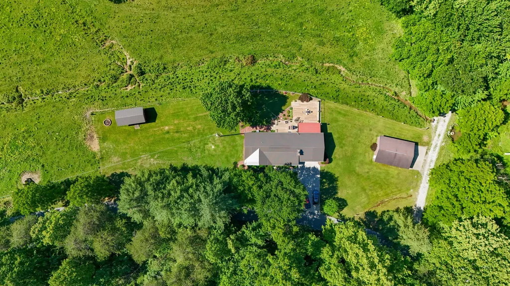 2774 Sasser Road London KY 40744