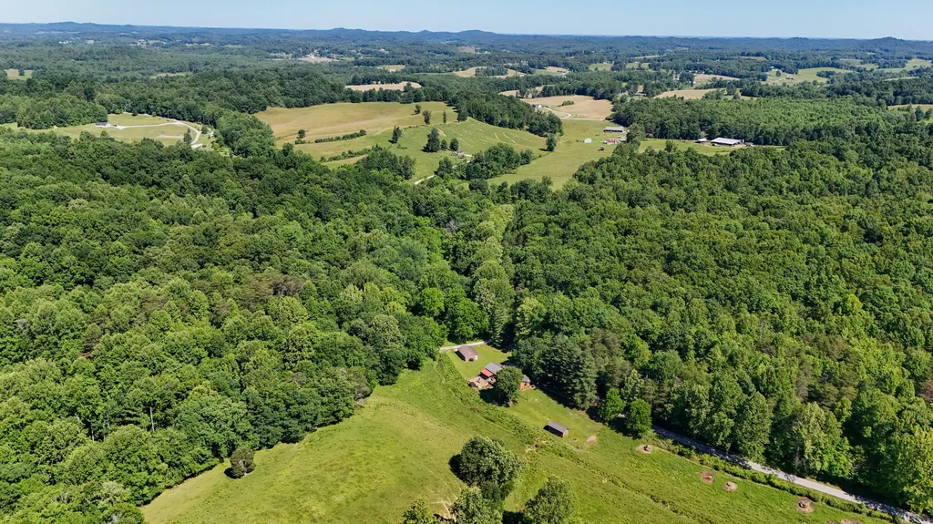 2774 Sasser Road London KY 40744