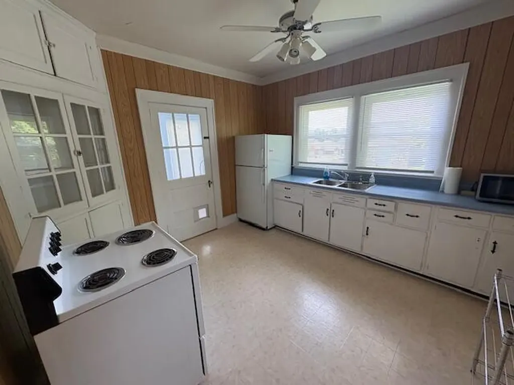 463 Cardwell Lane Frankfort KY 40601