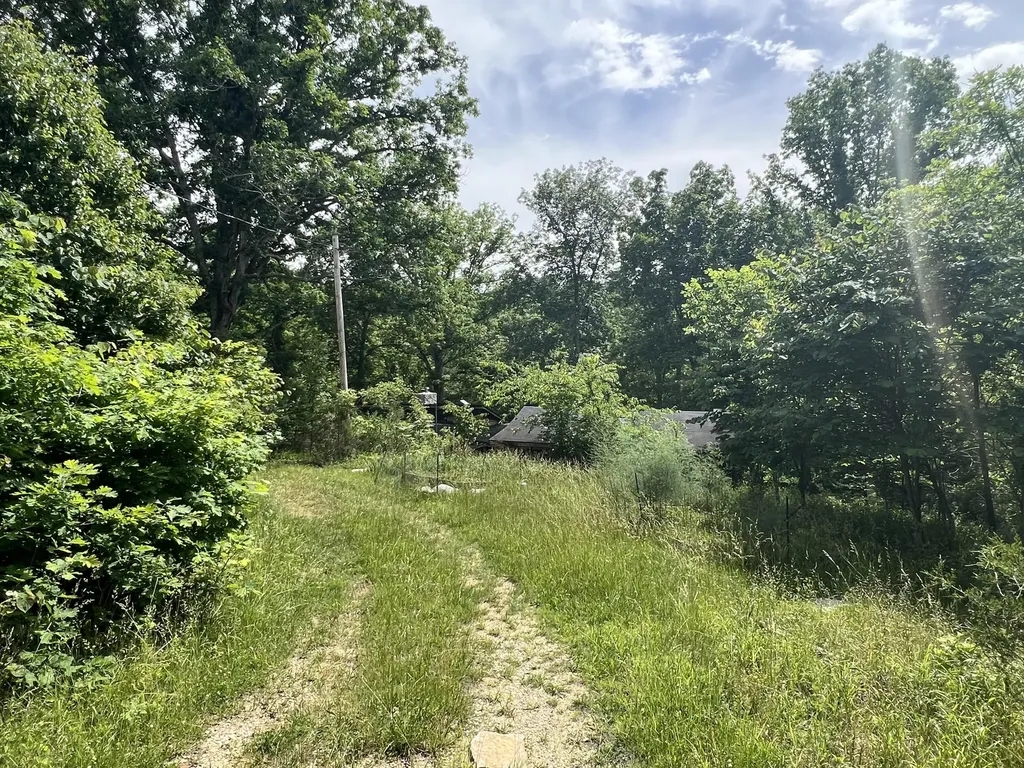 1227 Little Crooked Creek Road Lawrenceburg KY 40342