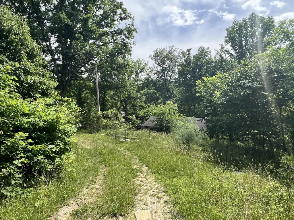 1227 Little Crooked Creek Road Lawrenceburg KY 40342