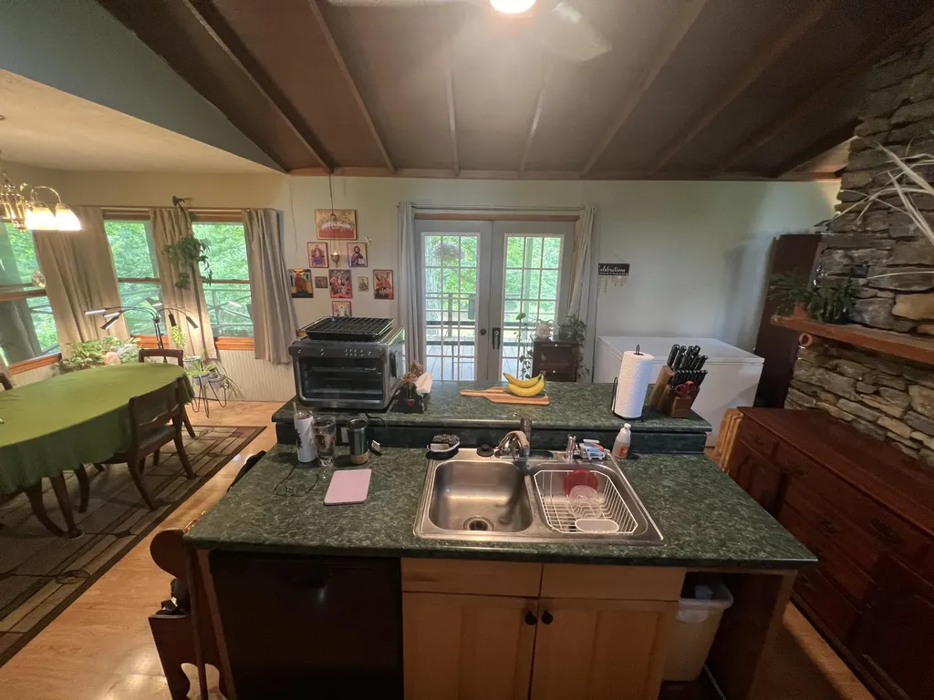 1227 Little Crooked Creek Road Lawrenceburg KY 40342