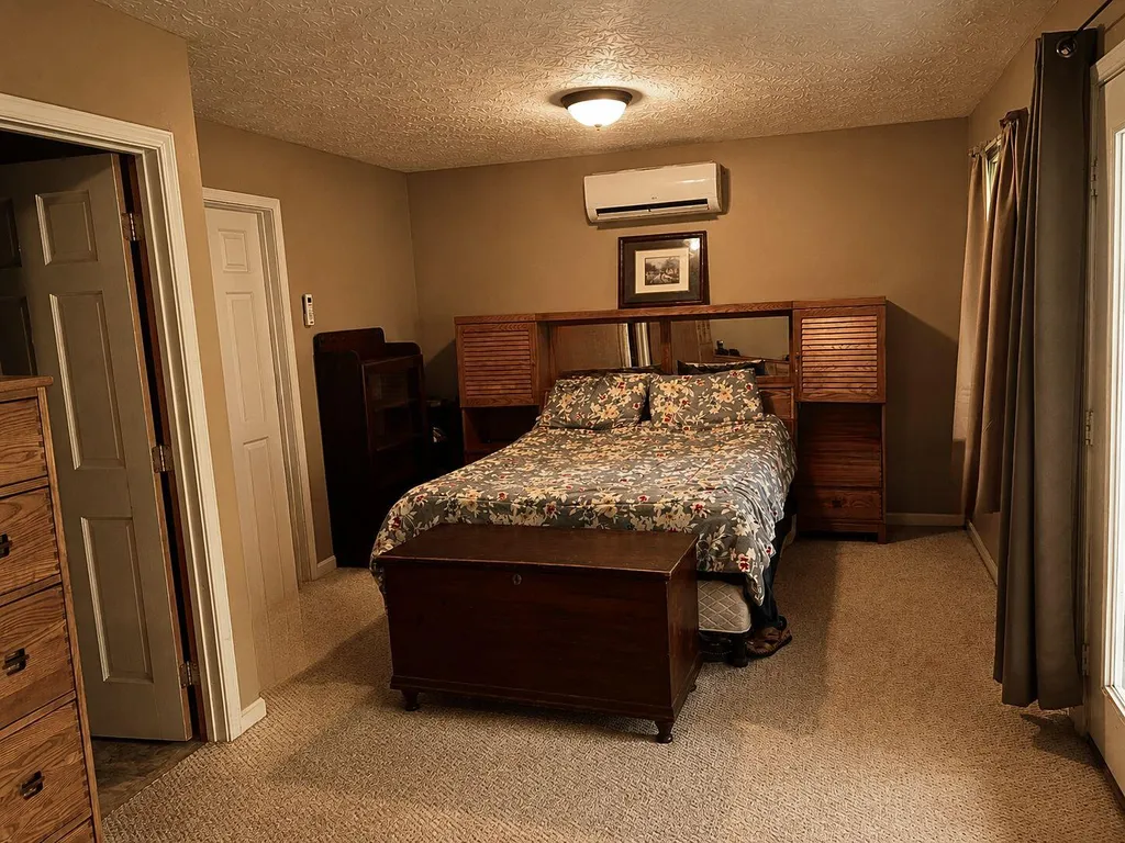 1227 Little Crooked Creek Road Lawrenceburg KY 40342
