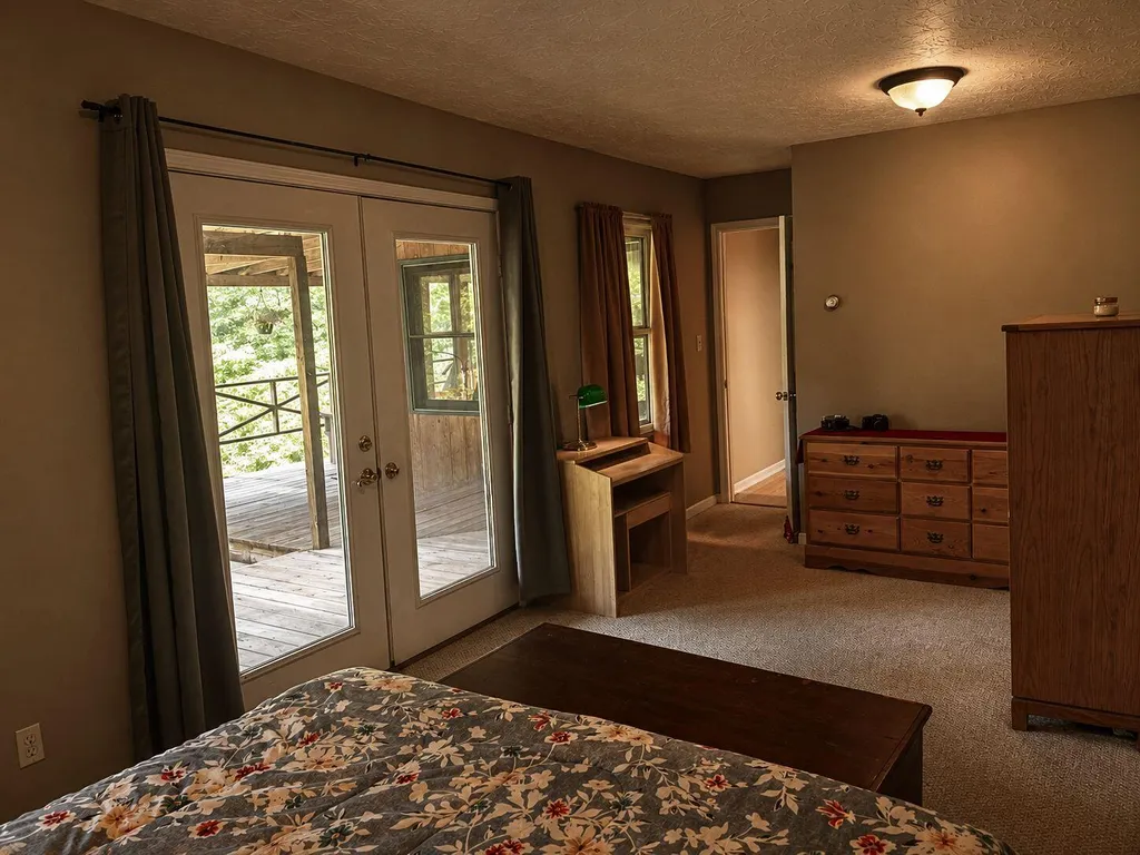1227 Little Crooked Creek Road Lawrenceburg KY 40342