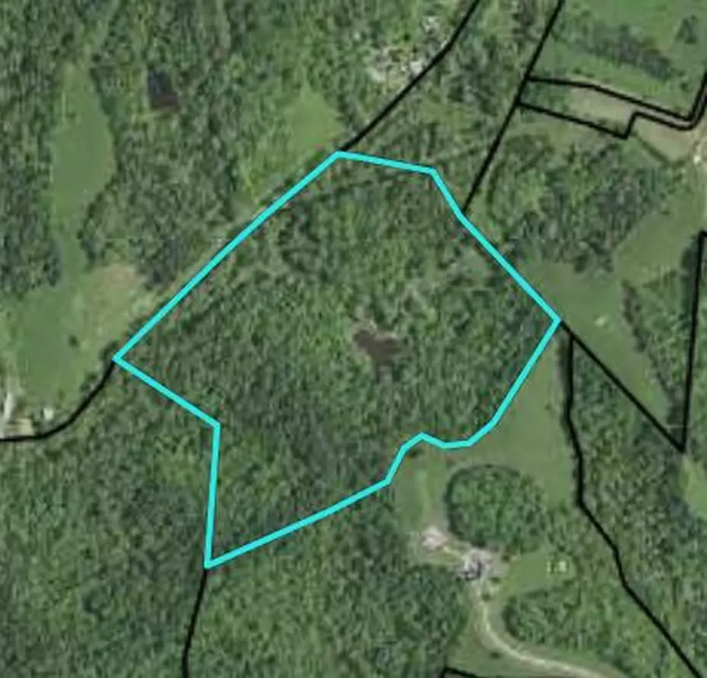 1227 Little Crooked Creek Road Lawrenceburg KY 40342