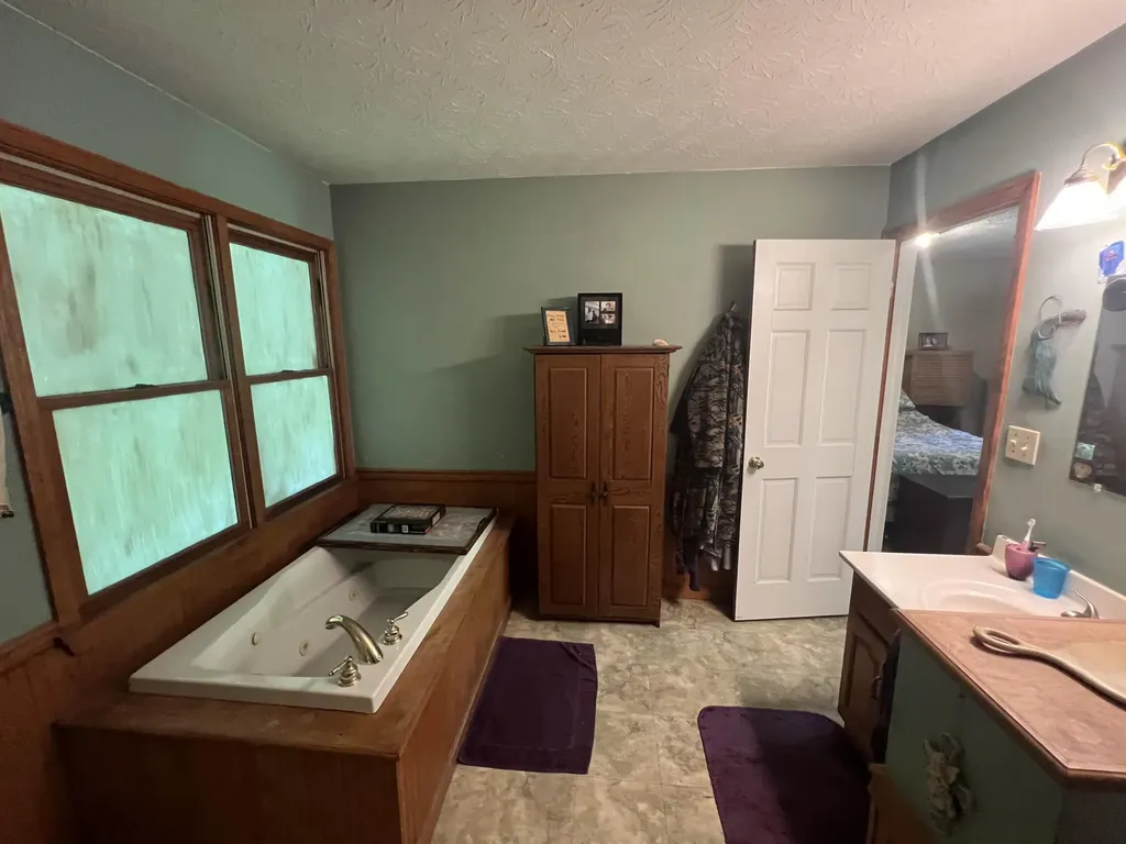 1227 Little Crooked Creek Road Lawrenceburg KY 40342