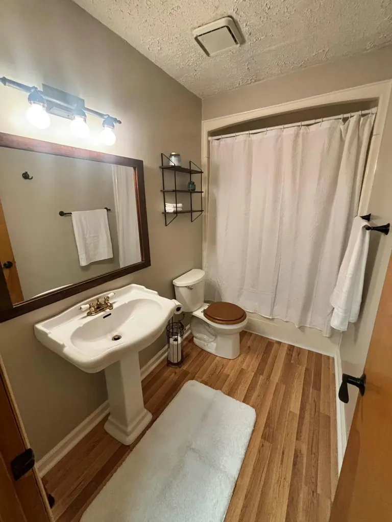 1227 Little Crooked Creek Road Lawrenceburg KY 40342