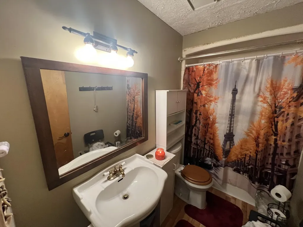 1227 Little Crooked Creek Road Lawrenceburg KY 40342