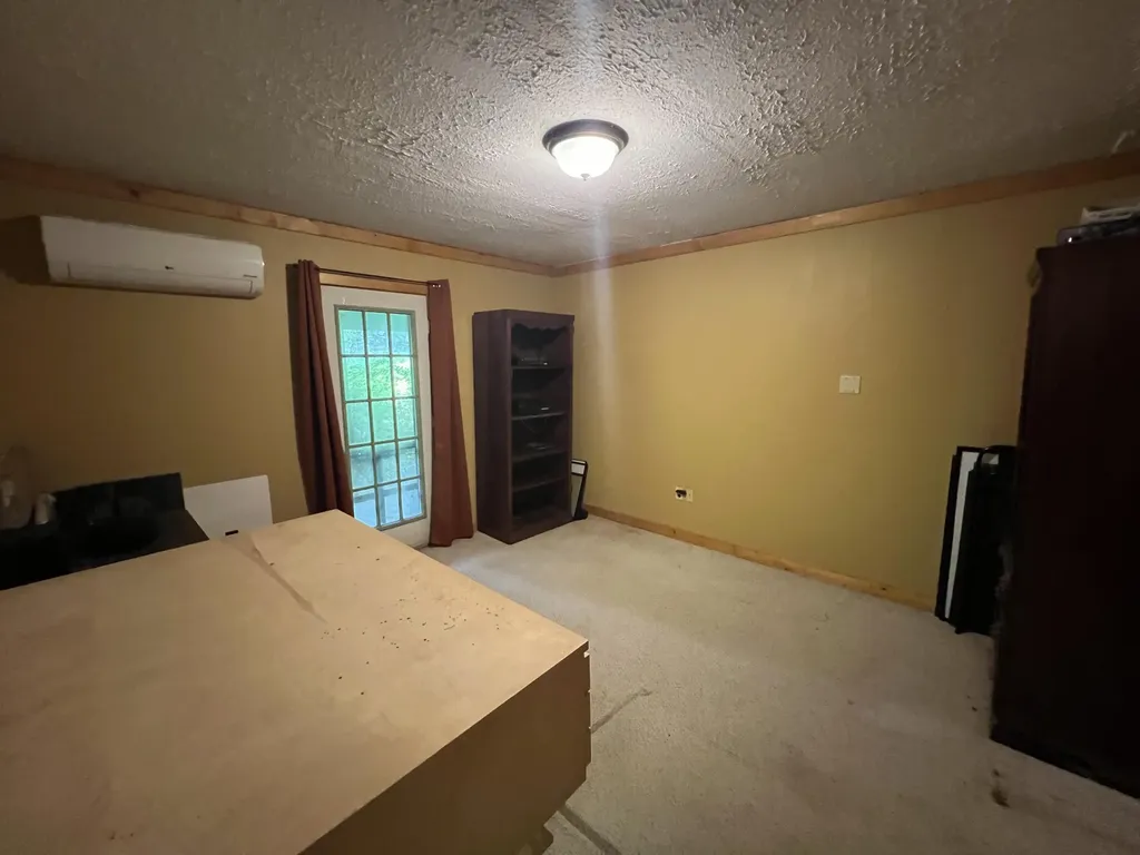 1227 Little Crooked Creek Road Lawrenceburg KY 40342