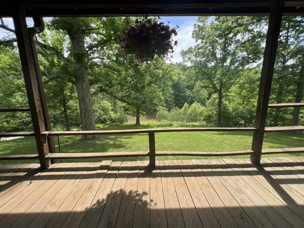 1227 Little Crooked Creek Road Lawrenceburg KY 40342