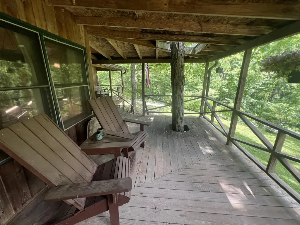 1227 Little Crooked Creek Road Lawrenceburg KY 40342