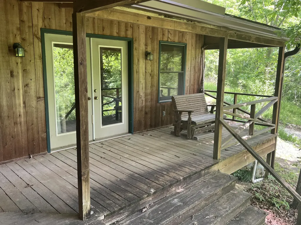 1227 Little Crooked Creek Road Lawrenceburg KY 40342