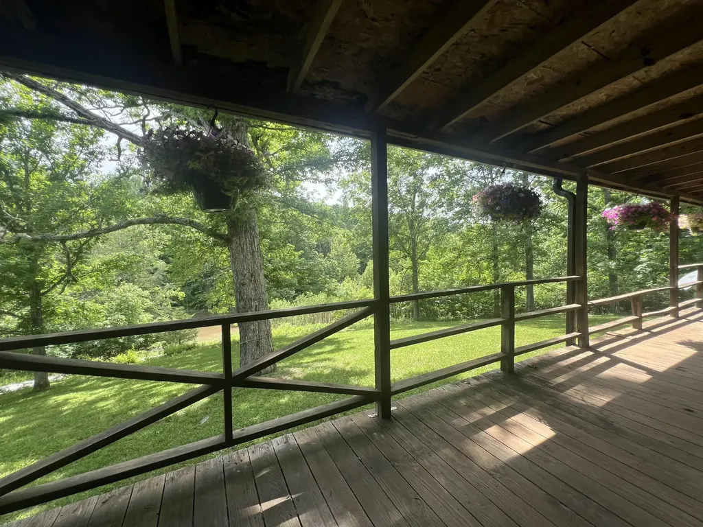 1227 Little Crooked Creek Road Lawrenceburg KY 40342