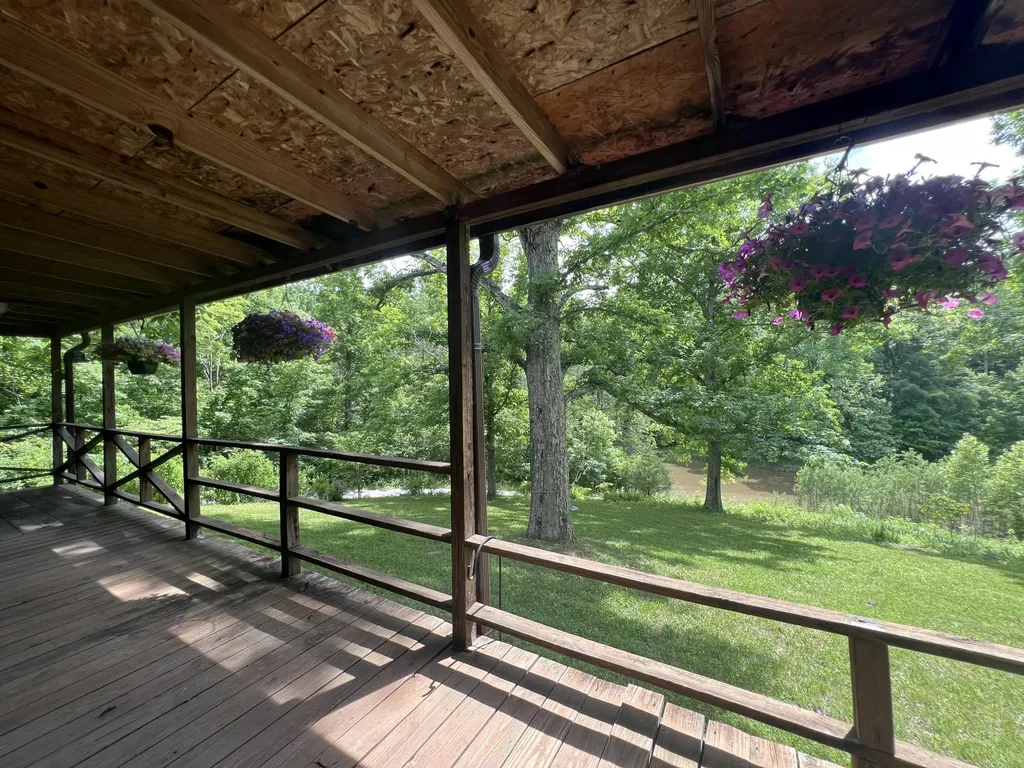 1227 Little Crooked Creek Road Lawrenceburg KY 40342