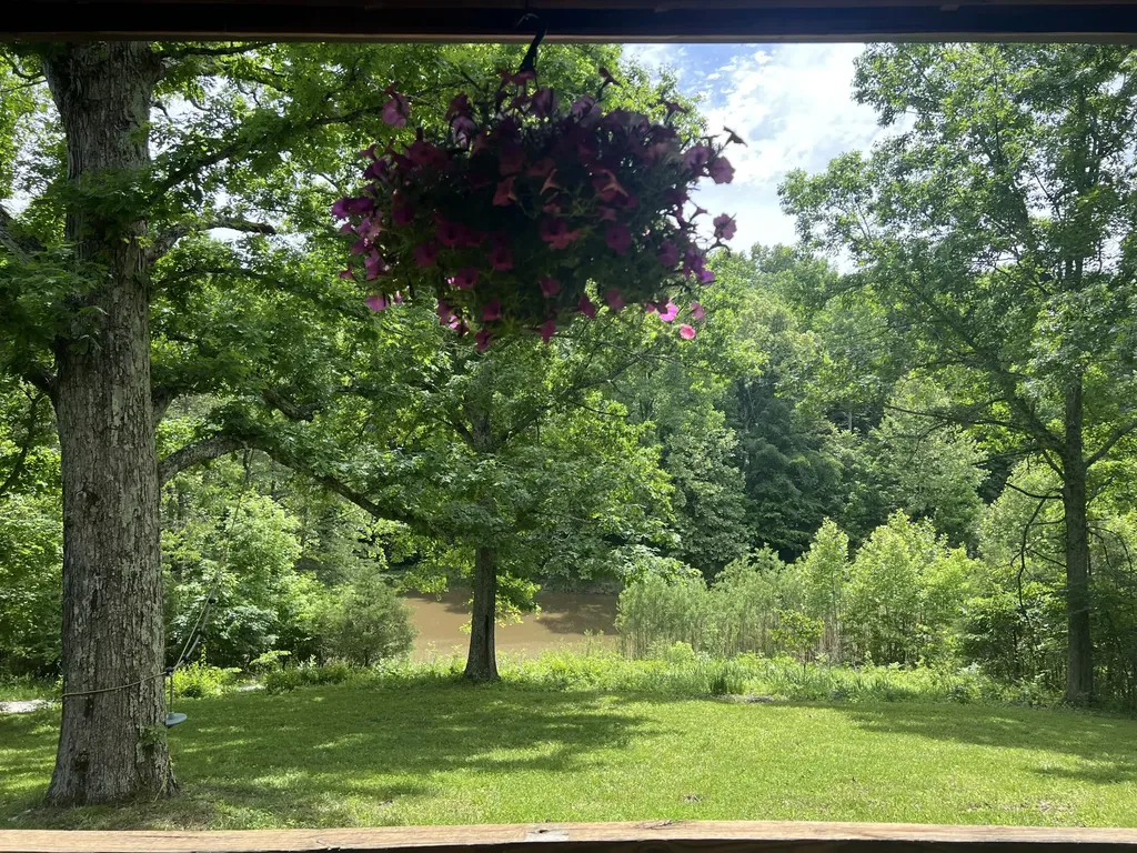 1227 Little Crooked Creek Road Lawrenceburg KY 40342