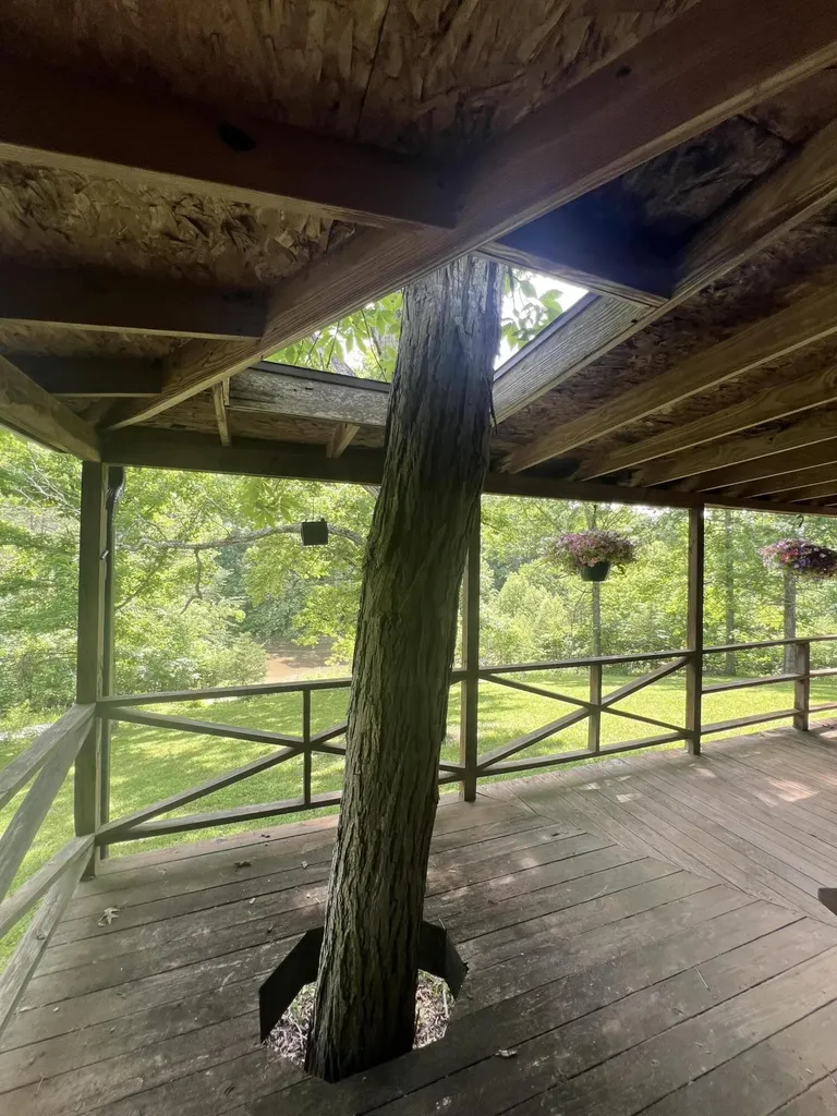 1227 Little Crooked Creek Road Lawrenceburg KY 40342