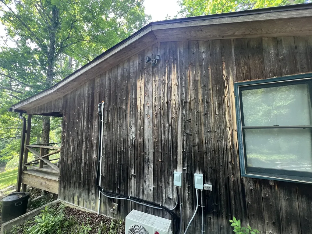 1227 Little Crooked Creek Road Lawrenceburg KY 40342