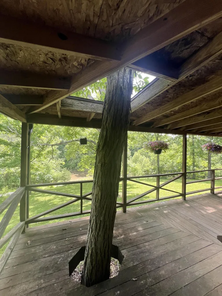 1227 Little Crooked Creek Road Lawrenceburg KY 40342