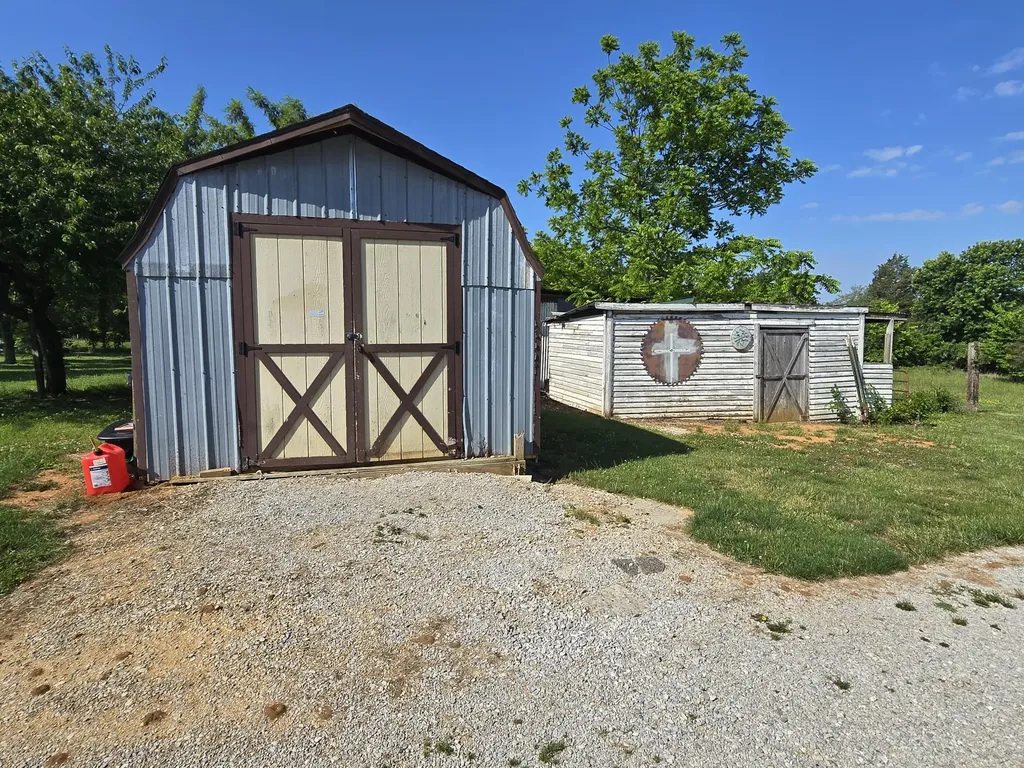 150 Boston Hill Road Monticello KY 42633