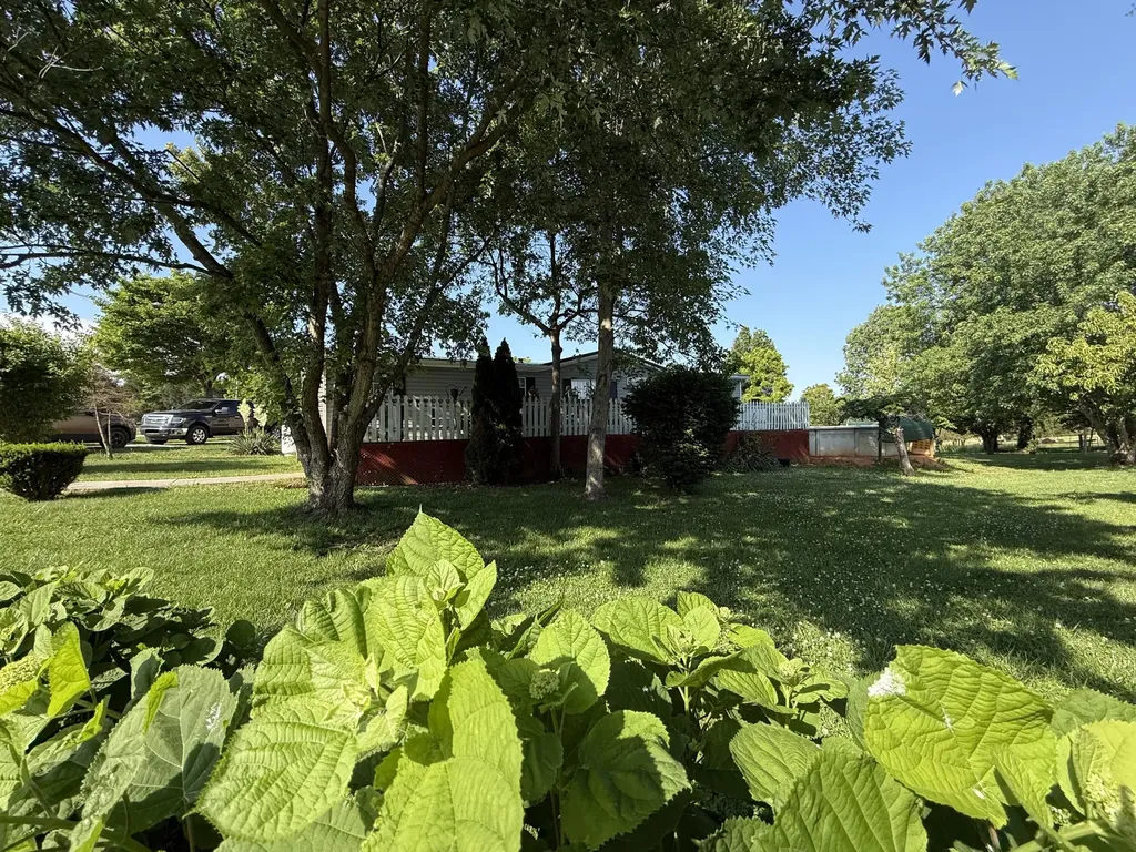 150 Boston Hill Road Monticello KY 42633