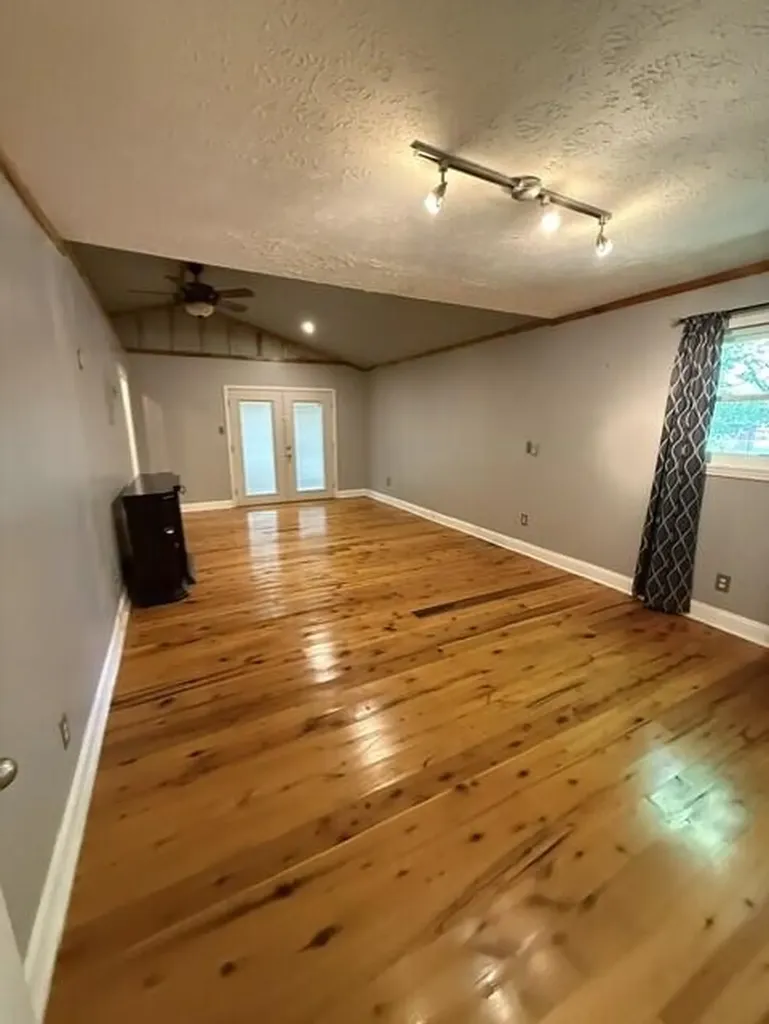 88 Plum Street Stanton KY 40380