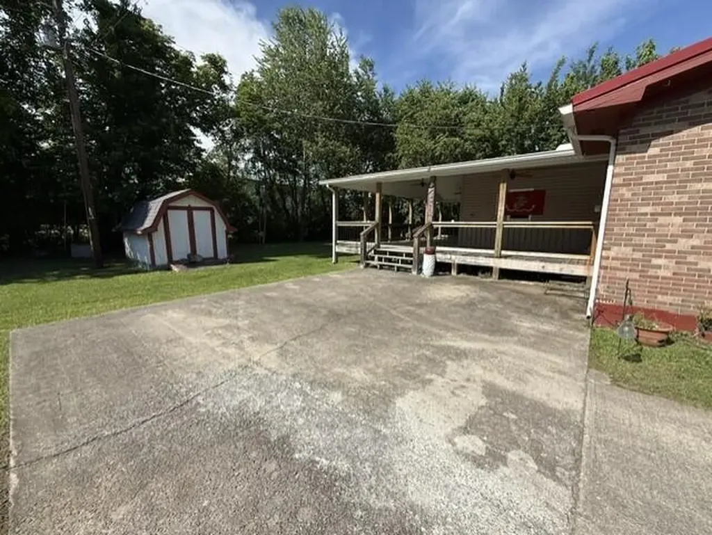 88 Plum Street Stanton KY 40380