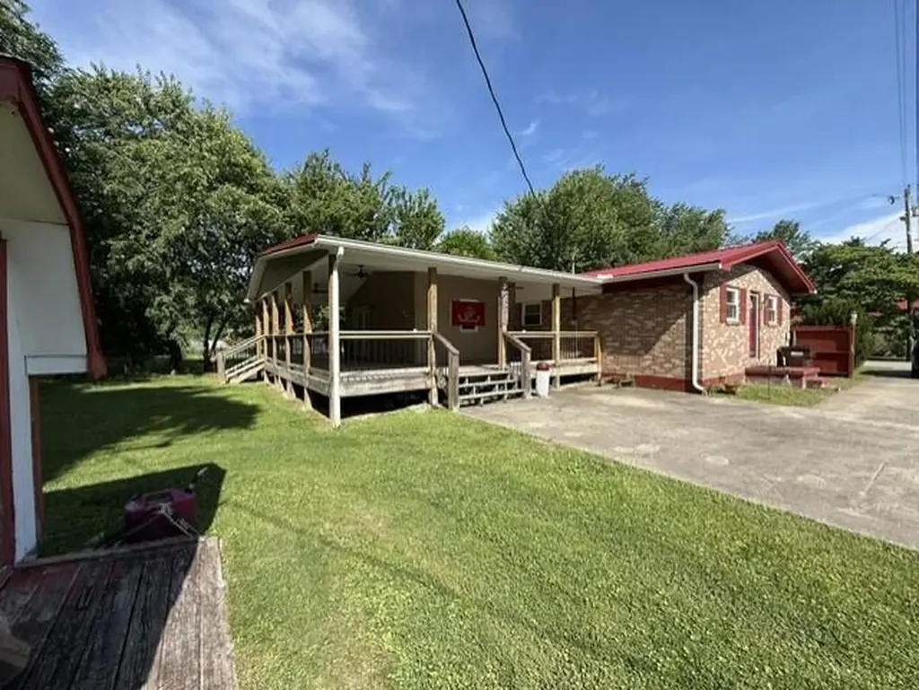 88 Plum Street Stanton KY 40380