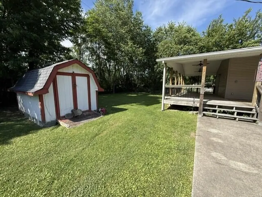 88 Plum Street Stanton KY 40380