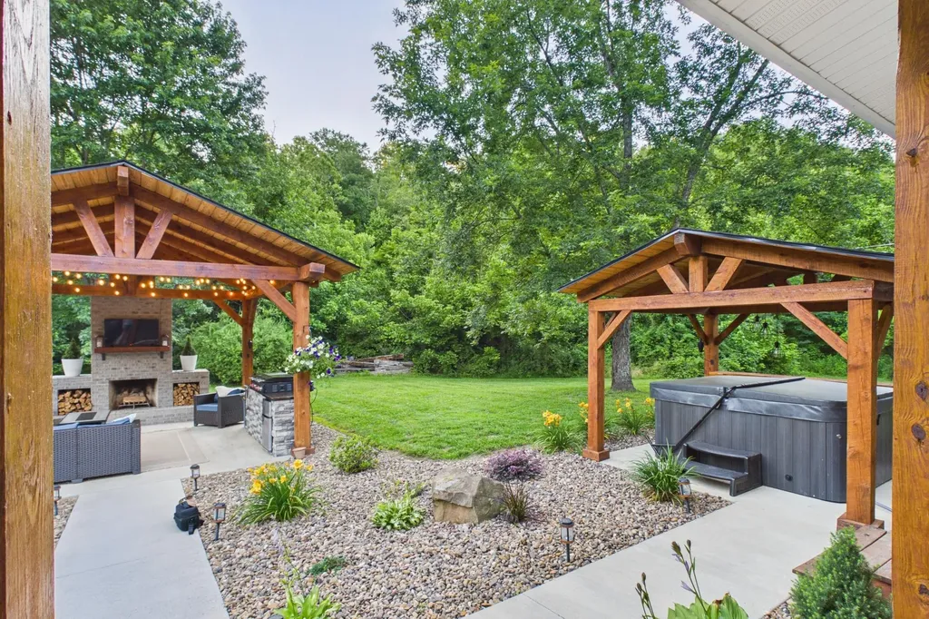 240 Kingtown Road Barbourville KY 40906