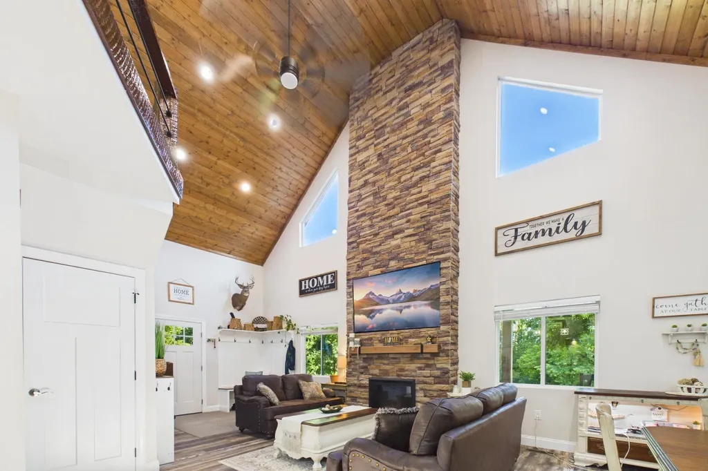 240 Kingtown Road Barbourville KY 40906