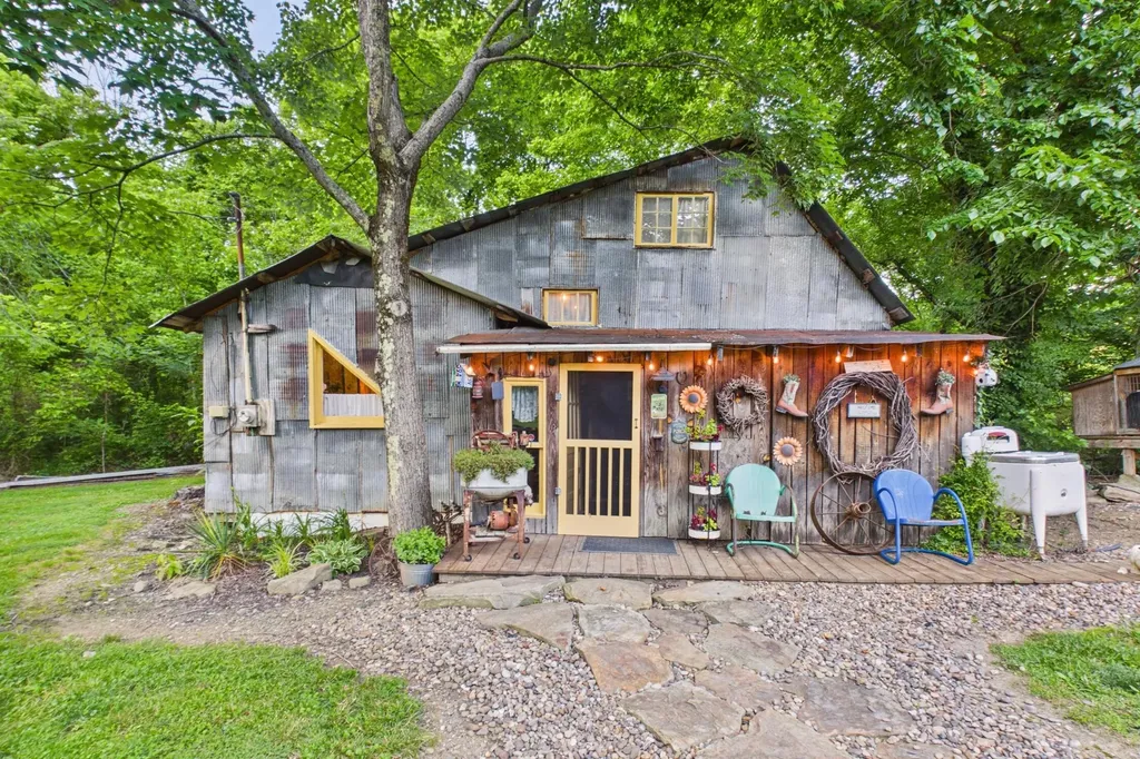 240 Kingtown Road Barbourville KY 40906