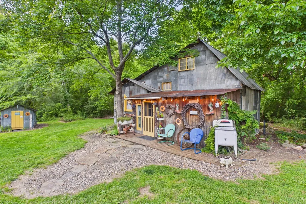 240 Kingtown Road Barbourville KY 40906